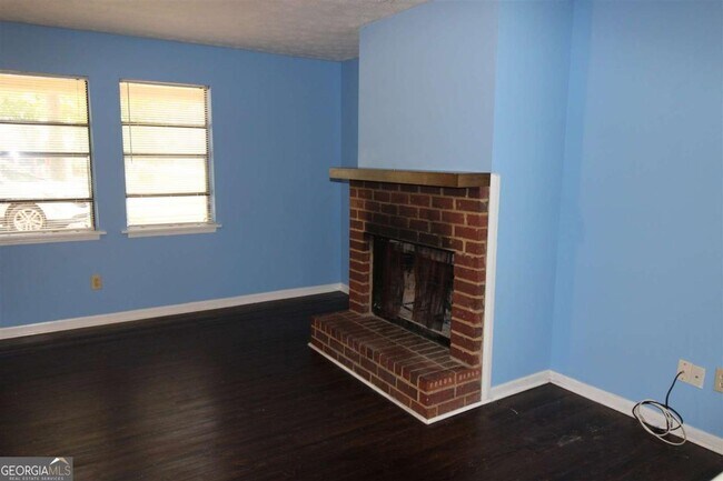 Building Photo - 105 Bristle Cone Ct