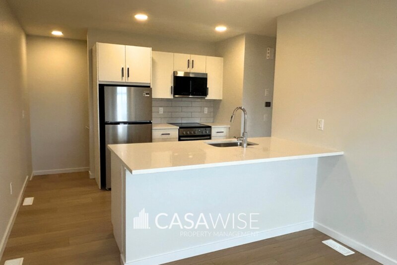 Photo principale - 20939-20925 25 Ave NW