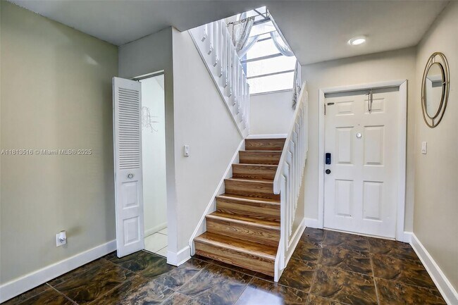 Foto del edificio - 388 NW 103rd Terrace