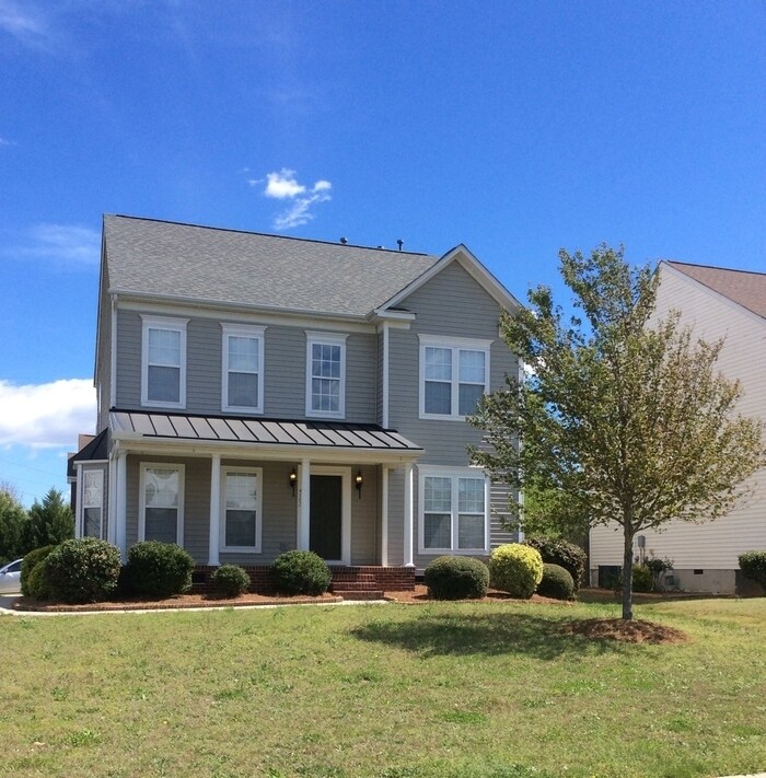 4 BR Located in Autumn Cove Nearby Lak... House for Rent in