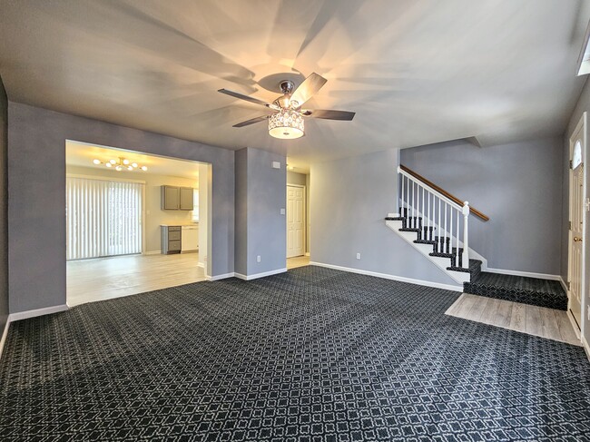 Building Photo - 160 Riders Way