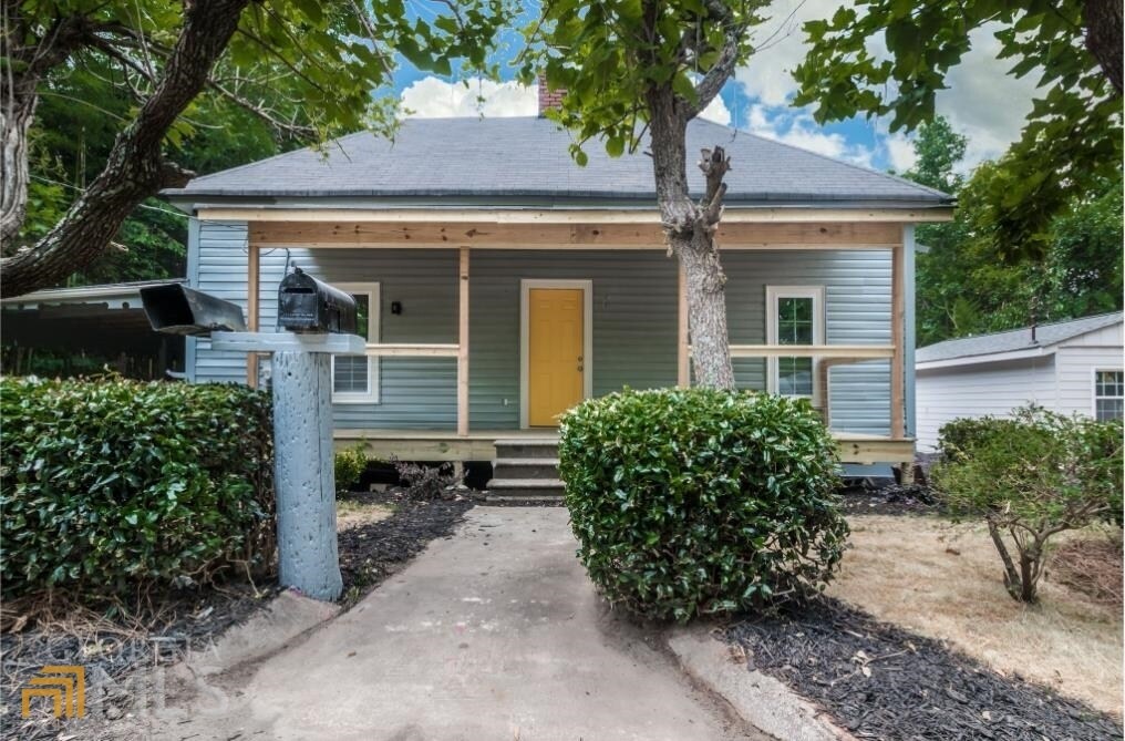 Primary Photo - 261 Rogers St