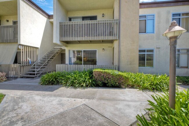 Foto del edificio - 432 Edgehill Ln