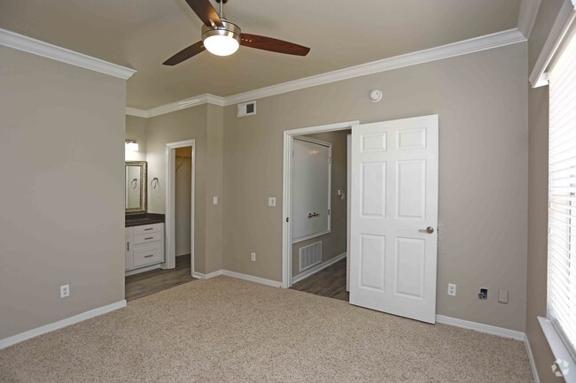 2BR,2BA - 1010SF - BEDROOM - Cypress Pointe