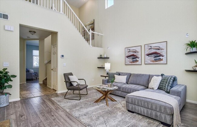 Building Photo - Beautiful Home in the the Murphy Creek Com...
