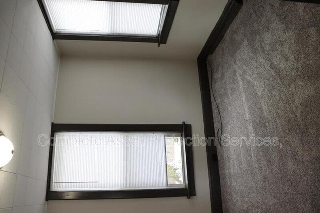 Foto del edificio - 307 Jefferson Ave