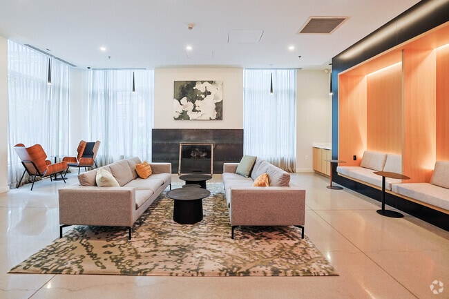 Lobby Lounge - Watermark Kendall East