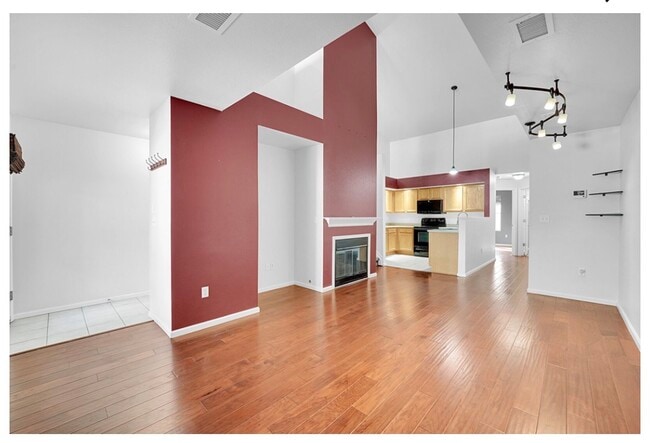 Photo - 18721 E Water Dr Apartment