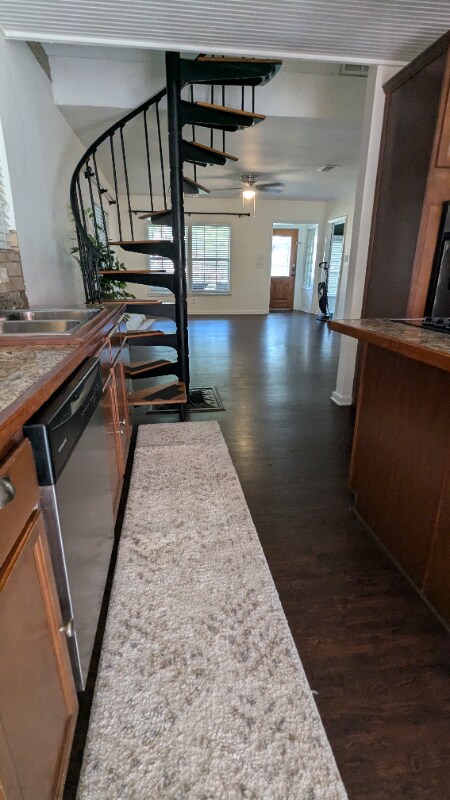 Foto del edificio - 2204 Forest Trail