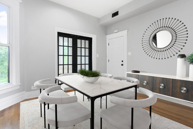 Foto del edificio - 6923 S Vernon Ave