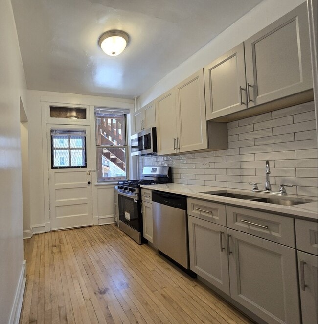 Foto del edificio - 7419 N Paulina St