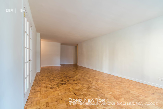 Building Photo - Massive Two Bed In Gramercy Doorman Bldg!