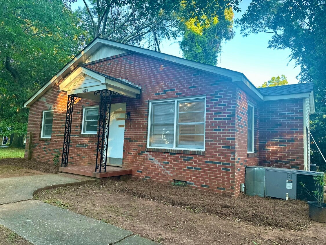 Primary Photo - 5538 Manning Rd