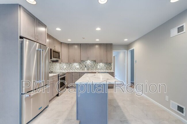 Foto del edificio - 7021 Whittier Blvd
