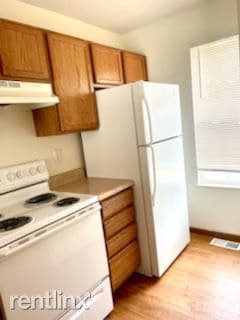 Building Photo - 2 br, 1.5 bath Townhome - Sydney Creek Tow...