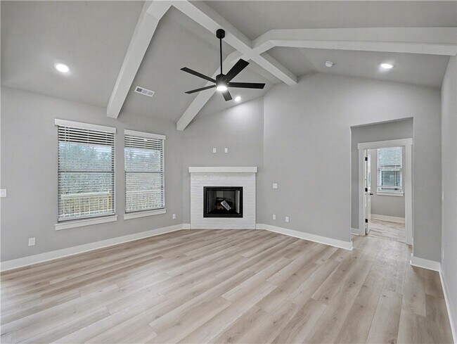 Foto del edificio - 52 Claxton Dr