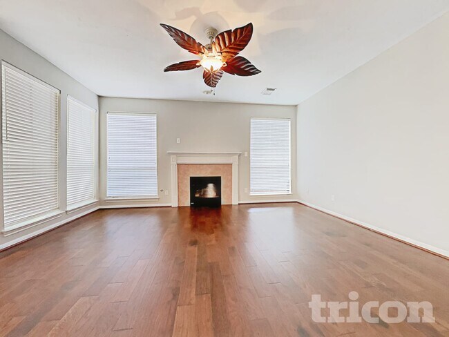 Foto del edificio - 1735 Wilderness Park Ct