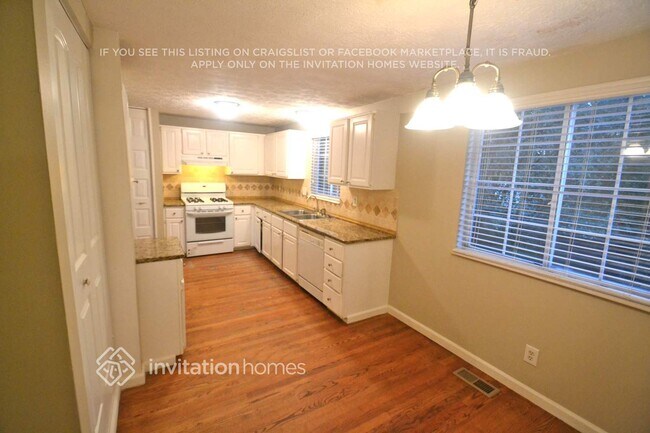 Foto del edificio - 5571 Dove Trce