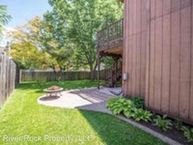 Building Photo - 3 br, 1.5 bath House - 3102 Covent Garden ...