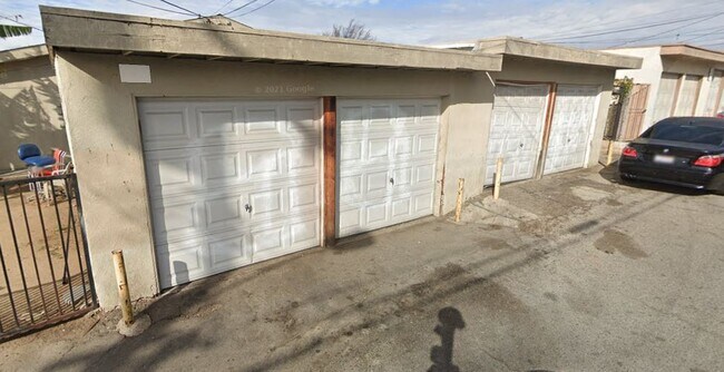Foto del edificio - 17442 Queens Ln