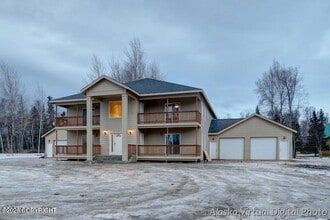 Building Photo - 1133 Caulkins St