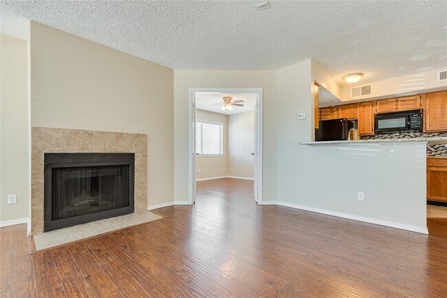 Foto del edificio - 2311 Basil Dr