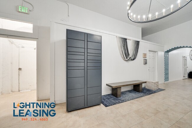Building Photo - 5231 Monte Vista St