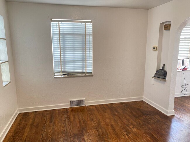Building Photo - 2 br, 1 bath House - 1454 Sylvan Terrace