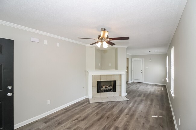 Building Photo - 1204 Calebs Ridge Dr