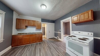 Building Photo - 12523 Forest Ave