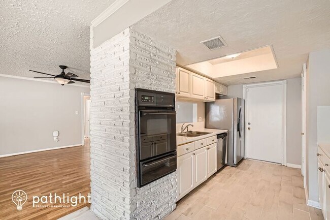 Building Photo - 11323 Sagepark Ln