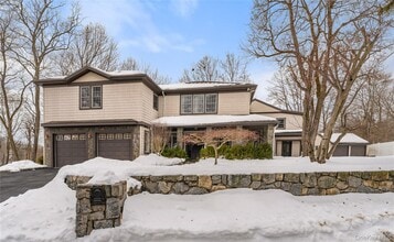 Building Photo - 25 Eiler Ln