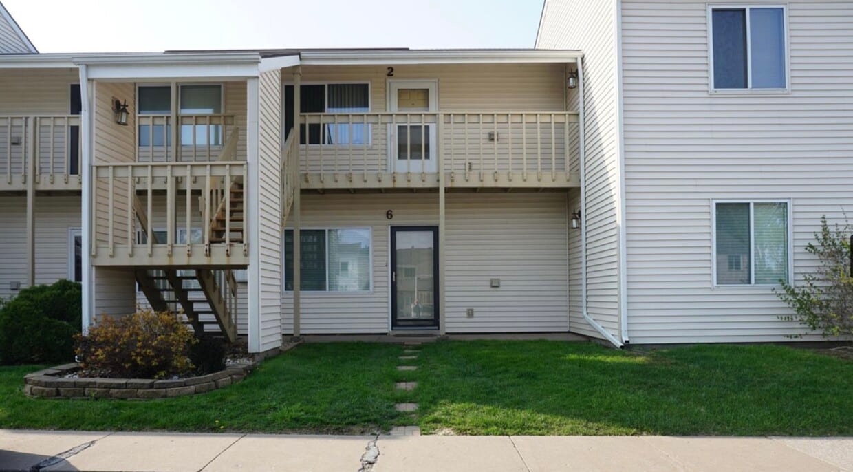 34 Coventry Ln #6 - 34 Coventry Ln