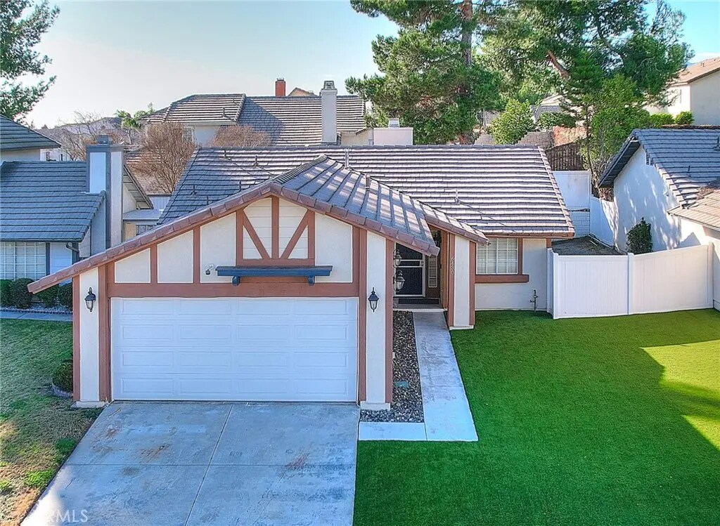 Foto principal - 6430 Mt Bend Pl