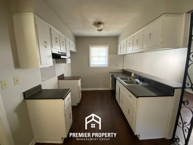 Foto del edificio - 4034 Windermere Rd