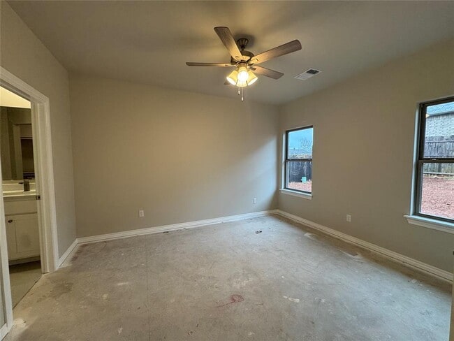 Building Photo - 6812 Labelle Dr