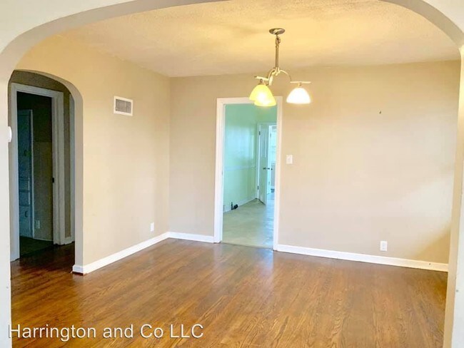 Building Photo - 2 br, 1 bath House - 20401 W 109th St N