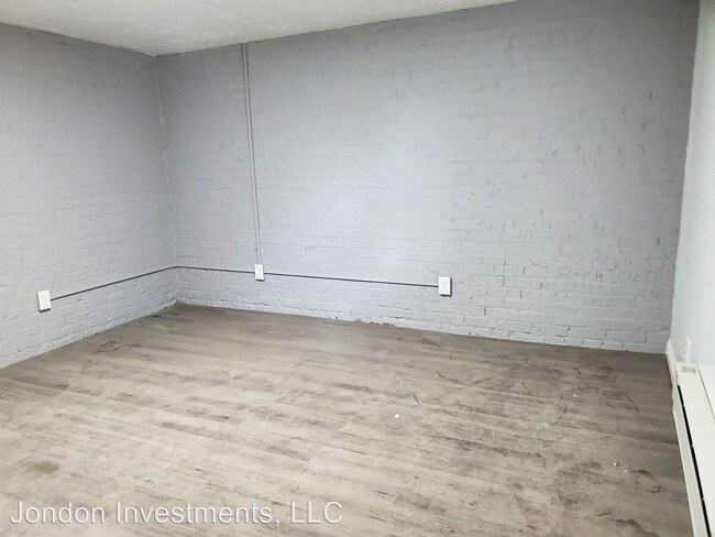 Building Photo - 351 S 300 E