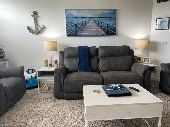 Foto del edificio - 8736 River Homes Lane