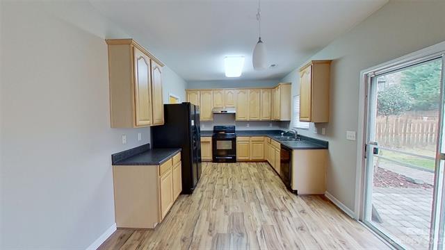 Building Photo - 2325 Savannah Hills Dr