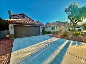 Building Photo - 9505 Rancho Palmas Dr