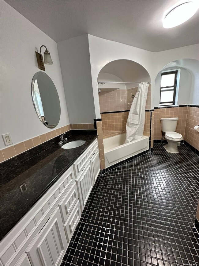 Building Photo - 46-44 193rd St