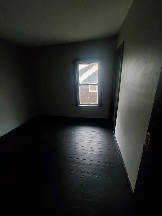 Foto del edificio - Charming 3-Bedroom Property in Prime Location