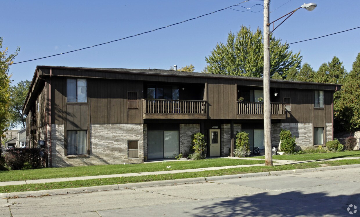 3445 Gardner Ave, Berkley, MI 48072 Apartments in Berkley, MI