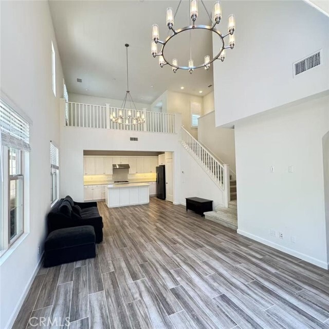 Building Photo - 102 Holly Springs