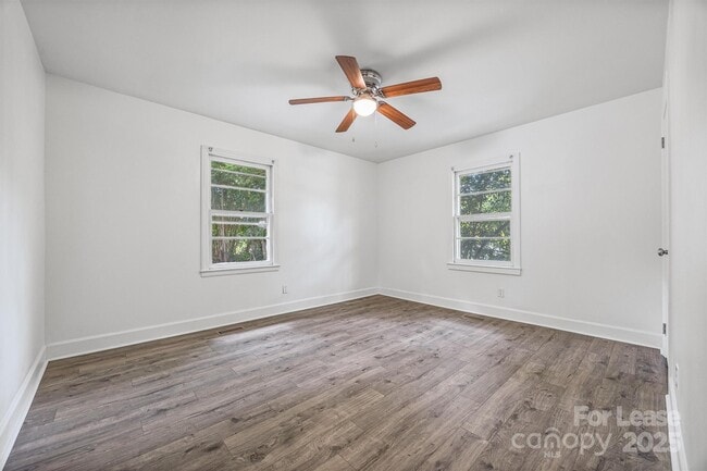 Building Photo - 3714 Carlyle Dr