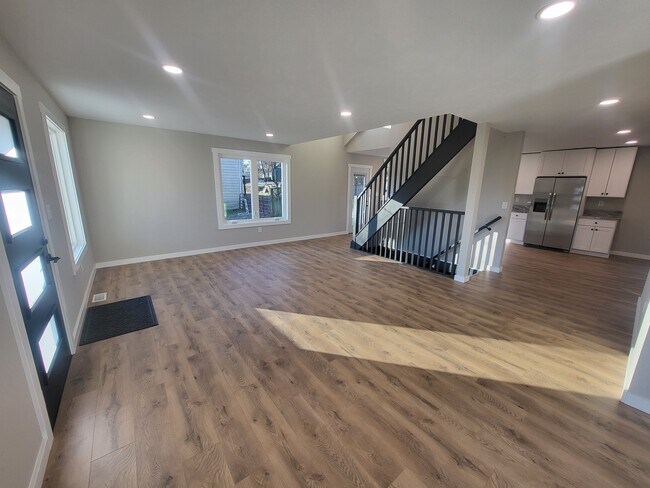 Foto del edificio - 9755 Grosick Rd