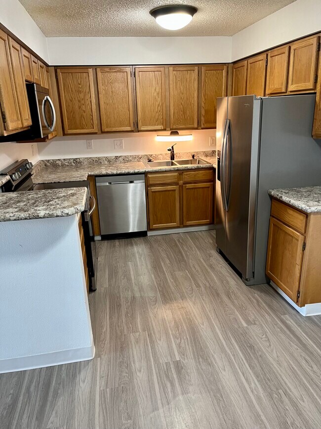 Foto del edificio - 410 Zang St