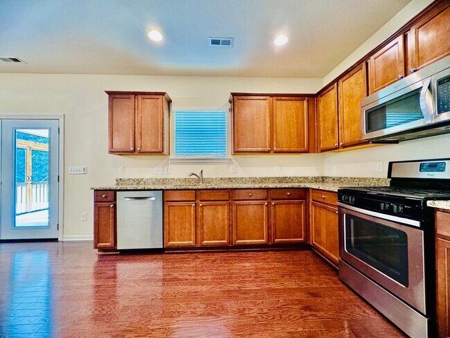 Foto del edificio - 640 Collington Dr
