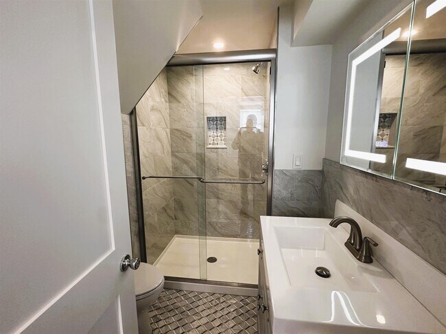 Foto del edificio - 112 5th St